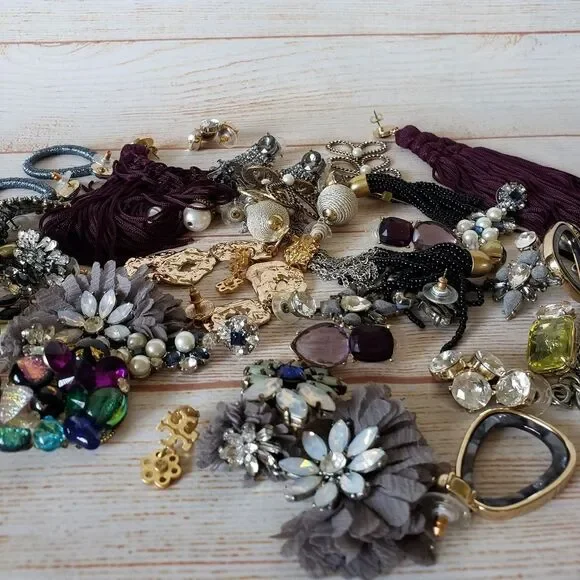 Tory Burch J. Crew Banana Republic Ann Taylor Unbranded Costume Jewelry Earrings - Picture 3 of 5